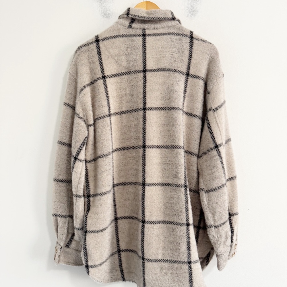 Z Supply Plaid Jacket in Gray and Black - Picture 4 of 9